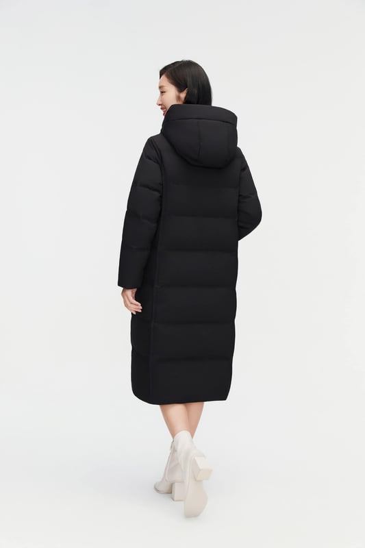 Discover unparalleled warmth and comfort with our premium duck down-filled jacket, featuring 680+ fill power for exceptional insulation. Enhanced by advanced seamless fabric, it offers a smooth, flexible feel, ensuring both comfort.