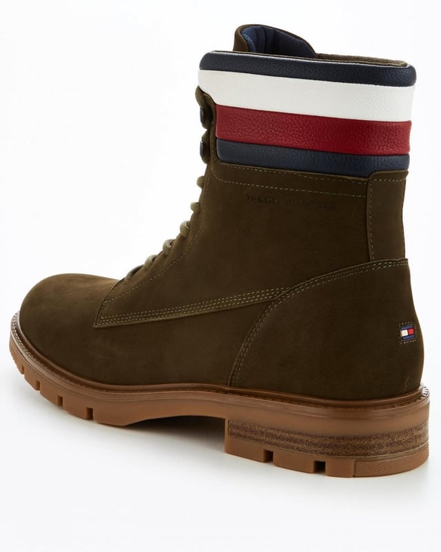 Tommy Hilfiger Corporate Hilfiger Mens Nubuck Boots

LEATHER (FWA) (100%)
FM0FM04801