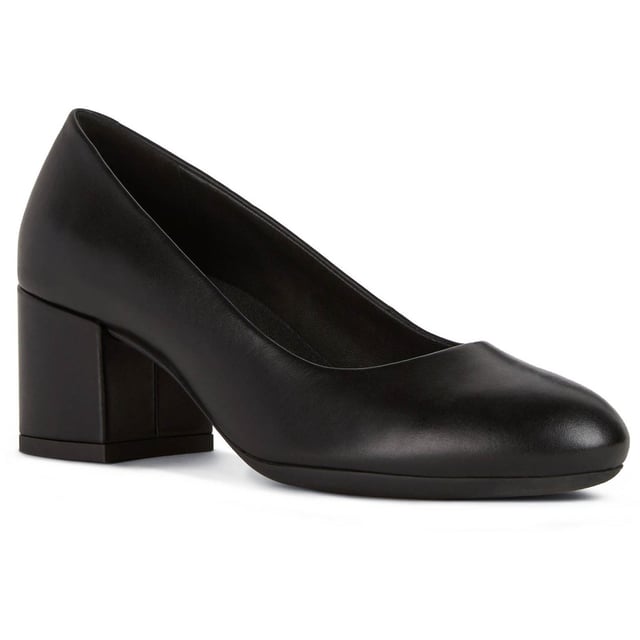 Eleana is een damesschoen die een eigentijdse draai geeft aan een klassiek pumpsontwerp. Hij heeft een comfortabele, dikke hak van 5 cm, is gemaakt van zacht nappa en past perfect bij formele outfits voor elke dag.
