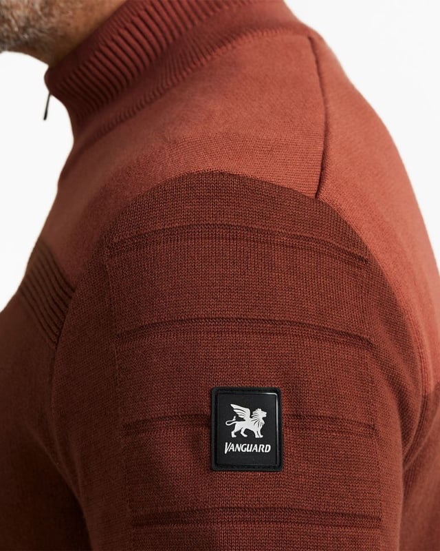 Chaqueta de punto para hombre de la marca Vanguard. El chaleco está confeccionado en algodón y tiene un corte regular. El suave algodón proporciona una gran comodidad.  Marca: VanguardNombre del modelo: VKC2209384Categoría: chaleco de hombreMateriales: algodónColor: rojo