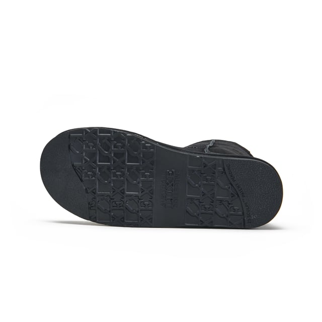 Suede finish
100% Grade A EcoTan twin face sheepskin
Shearling lining
EVA/Rubber sole