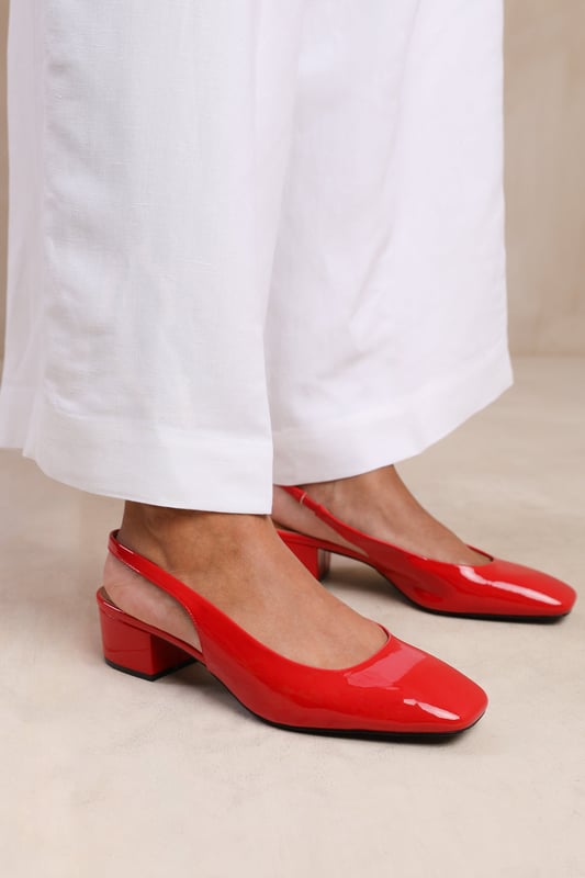 Wheres That From Womens 'Michigan' Square Toe Slingback Low Block Heels Step out in style with our Michigan Square Toe Sling Back Low Block Heels. These shoes are perfect for adding a touch of sophistication to any outfit.
Key Features:
Comfortable Block Heel: The block heel provides stability and support, allowing you to walk with confidence while maintaining comfort throughout the day.
Durable Construction: Crafted with high-quality materials, these shoes are designed to withstand daily wear and tear, ensuring their longevity and durability.
Cushioned Insole: The cushioned insole provides all-day comfort, allowing you to stay on your feet without any discomfort or fatigue.
Specifications:
Heel Height: 2.7 inches
Closure: Slip On
Sole: Rubber sole for comfort and traction
Invest in our Michigan Square Toe Sling Back Low Block Heels and experience the perfect combination of style and comfort. These versatile pumps will elevate your outfits and leave you feeling confident and stylish throughout the day.