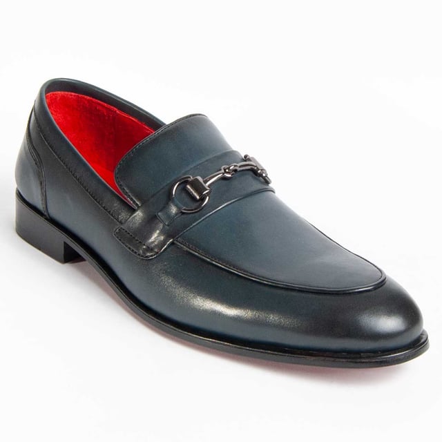 Purapiel, 10 years warranty. Classic moccasin for men. Made in 100% natural leather, Chrome VI free. High quality materials. Stitched leather sole. Padded insole. Manufactured by other brands for our brand.