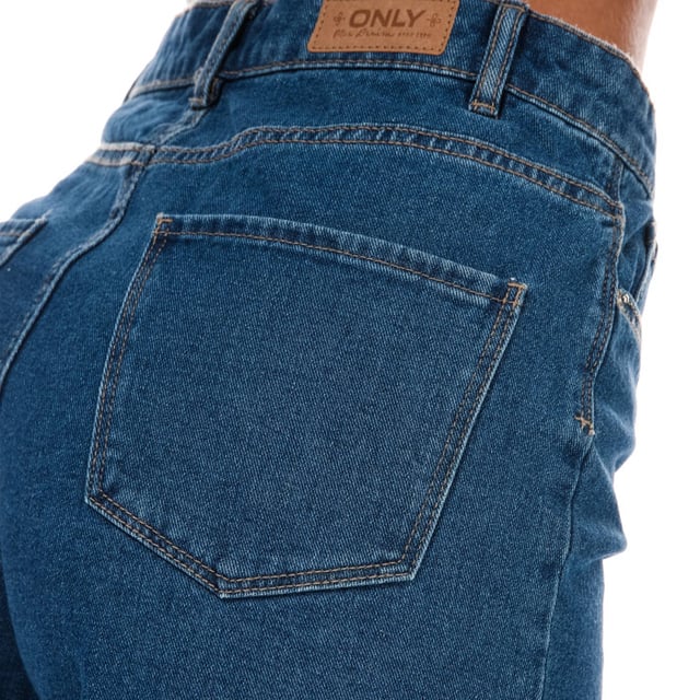 Womens Only Vega Life High Waist Mom Shorts in denim.- 5-pocket construction.- Zip fly and button fastening.- Belt loops.- High waist.- 100% Cotton. Machine wash at 30 degrees.- Ref: 15230571