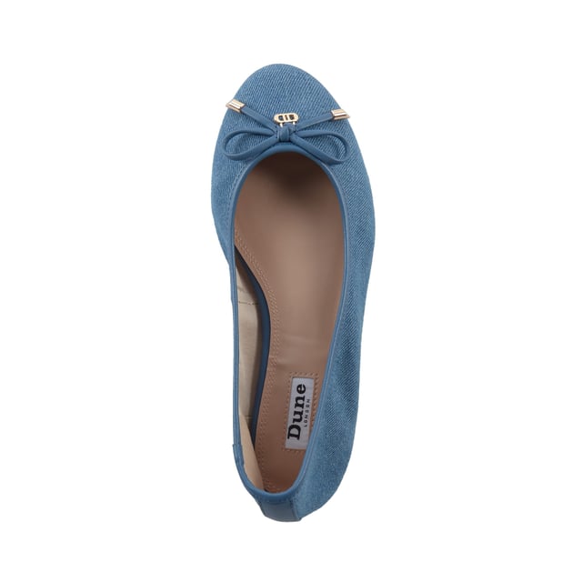 Our Harping ballet flats are the epitome of effortless style. To add our very own Dune London edge to its timeless silhouette, the neat round toe is classically accented with bow detail, elevated with metal trims, and our bespoke 'DD' charm.