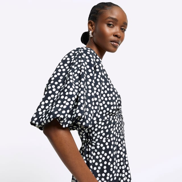 River island 2025 spot shorts
