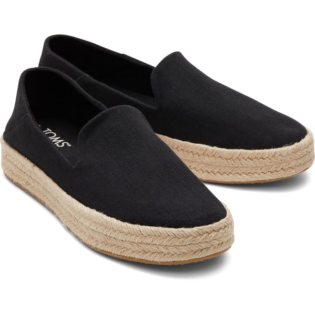 An easy-on, elevated espadrille. The Carolina is crafted with suede uppers, cushy insoles and a platform sole for the perfect amount of lift. A must-have for coffee runs, errands or anywhere the day takes you.