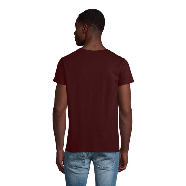 100% Semi-gekämmte Baumwolle. Gewebe: Weiche Haptik. Design: Unifarben. Passform: Anliegend. Gerippter Kragen, Ausschnitt mit Band, Doppelnähte, Größenetikett ohne Markennamen. GSM (Gramm pro Quadratmeter): 150. Sicherheitsstandards: OCS100 zertifiziert, Oeko-Tex Standard 100 zertifiziert. Rundhalsausschnitt. kurzärmlig.