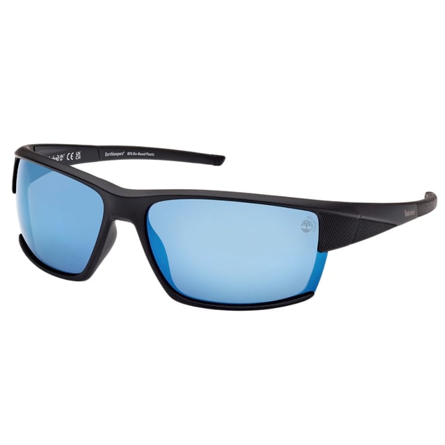 Maak een statement met deze Timberland zonnebril. Ze zijn stijlvol en elegant gemaakt en bieden 100% UV-bescherming, waardoor ze de perfecte accessoire zijn voor een onvergetelijke look. De perfecte accessoire om je stijl te verbeteren! Lens Breedte = 68mm, Neusbrug Breedte = 16mm, Arm Lengte = 130mm, Made In China Timberland Black TB9308 02D Zonnebril Zonnebril, Zonnebrillenkoker, Schoonmaakdoekje en Onderhoudsinstructies allemaal inbegrepen, 100% Bescherming tegen UVA & UVB Zonlicht en Voldoet aan de Britse Standaard EN 1836:2005 Stijl Code: TB9308 02D
