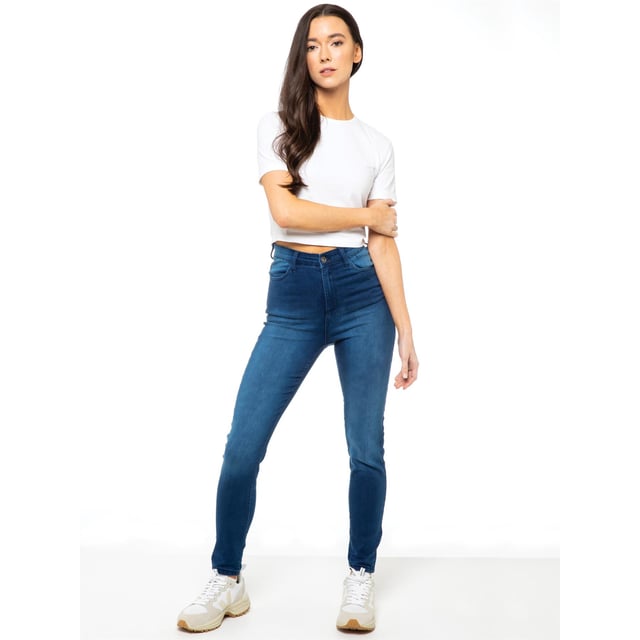 Enzo Womens Designer Skinny Stretch Jeans. Featuring 2 Back Pockets 2 Front Pockets And A Buttoned Waist. Flex Denim For The Perfect Fit. Ideal for Casual or Workwear