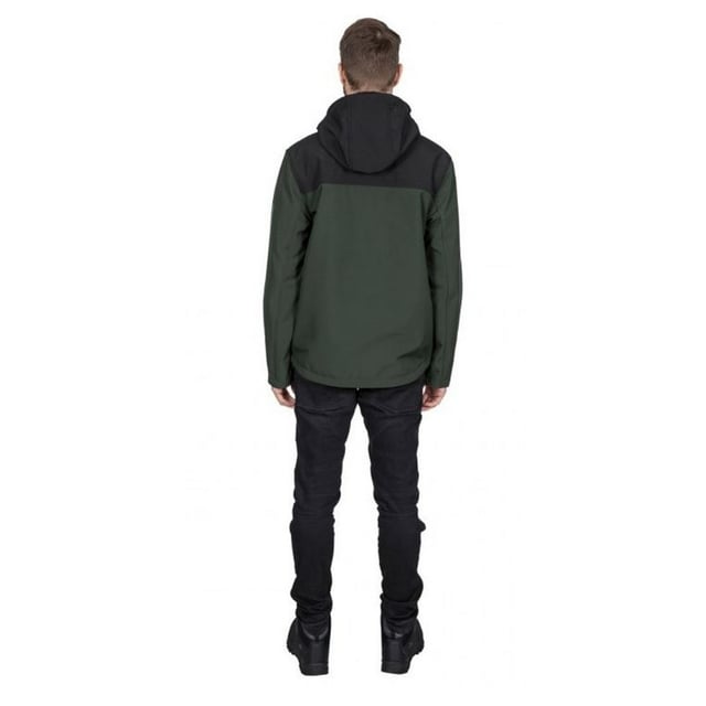 Softshell Verstelbare afristbare capuchon 3 zakken met rits Platte manchet met tab Kin bescherming Trekkoord bij de zoom Waterdicht 8000 mm, ademend mvp, winddicht 94% polyester, 6% elastaan, TPU-membraan Borstomvang Trespass heren (ongeveer): S - 89-94cm, M - 96.5-101.5cm, L - 104-109cm, XL - 111.5-117cm, XXL - 117-122cm, 3XL - 122-127cm.