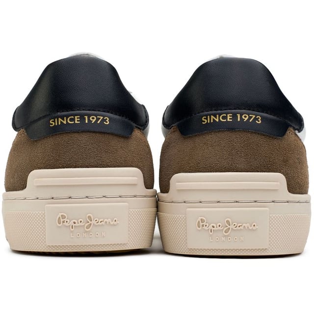 These Court-inspired Streetwear Trainers Camden By Pepe Jeans London Feature Recycled Leather Uppers And Other Sustainable Premium Materials, A Lace-up Fastening, A Heat-sealed Pepe Jeans Logo On The Sides, Branding On The Contrast Heel, And A Cupsole. Wear This Classic Sneaker On A Laid-back Day Out Or An Evening Around Town For An Urban Fashion Appeal.