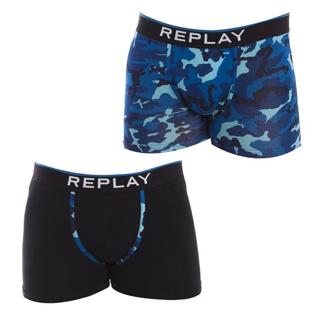 Stretchkatoenen boxer.
 Elastische rubberen tailleband, met de merknaam geborduurd.
 Comfortabele en ademende stof.
 Anatomische voorkant, met de mogelijkheid om vast te houden zonder te knellen.
 Naden in toon zichtbaar.
 Samenstelling: 95% Katoen, 5% Elastaan
 Onderhoud:
Wassen op maximaal 40º.
 Strijken op lage temperatuur.
 Geen bleekmiddel gebruiken.
 Geen droger gebruiken.
 Niet chemisch reinigen.