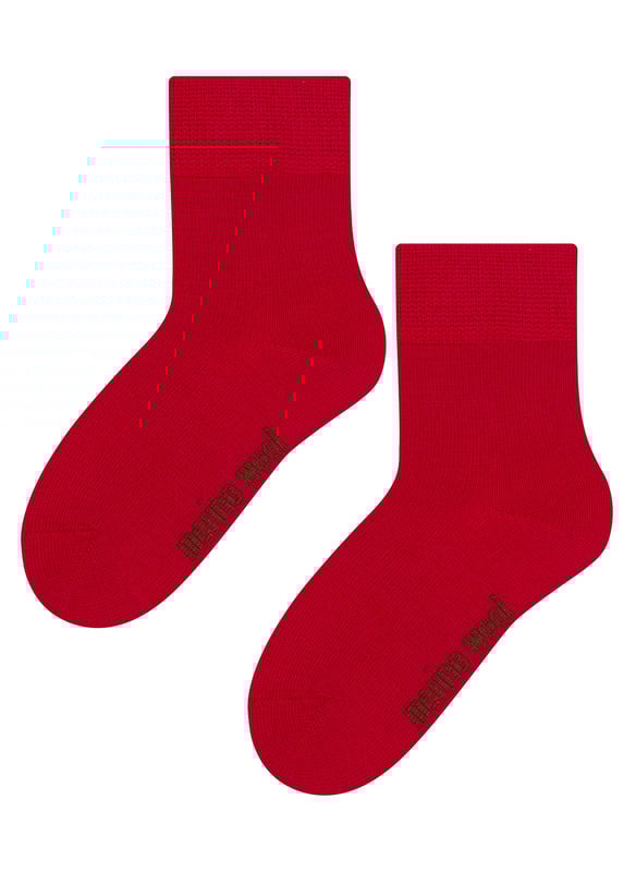 For your Children who love fun and colourful socks, you'll find the perfect pair to match their personality. These superbly crafted Toddlers Merino Wool Socks by Steven are a great addition for your little ones feet. This pair of socks will make the child smile all day long. These are made from the best quality Merino Wool fibres which are not only super soft and very comfortable but they’re designed to keep feet warm with their natural thermal properties. This is ideal for your kids to ensure less irritation and more comfort. These socks come in 12 different colours which include: Black, Navy, Pink, Red, Blue, Cream, Yellow, Dark Grey, Beige, Hot Pink, Light Grey and Burgundy. They can be worn with or without shoes, no matter what you choose, your kids will look and feel great in these socks! These socks are made from: 72.5% Merino Wool, 23% Polyamide, 4% Elastane, 0.5% Polypropylene, come in 12 different colours and are available in 3 Sizes: 6-12 Months, 1-2 Years, 2-3 Years They are Machine Washable.