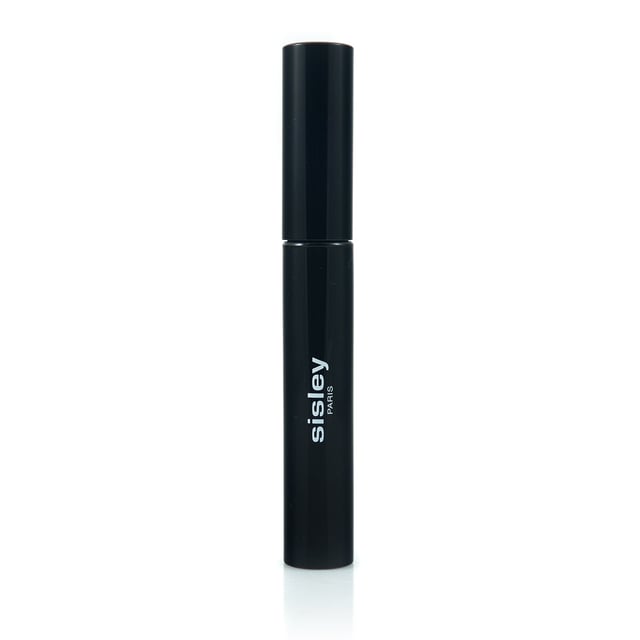 The So Intense Mascara creates long, thick lashes. The nourishing formula with vitamins and peptides strengthens lashes and adds volume and length. The innovative brush and double-coated pigments ensure perfect color distribution and an optimal finish.