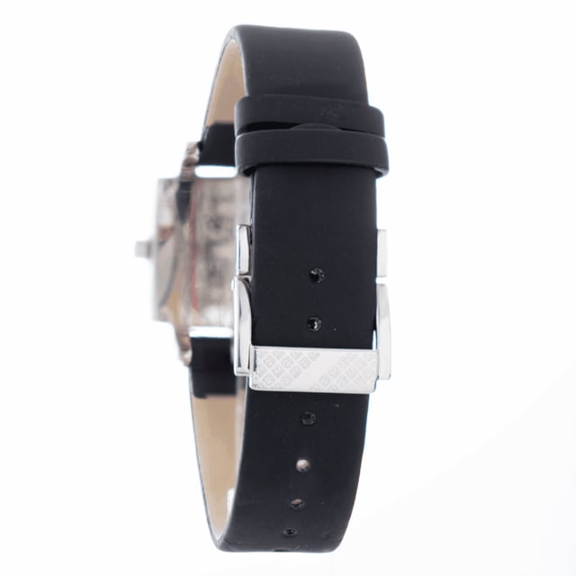 Laura Biagiotti Dameshorloge Kwarts Zilver• Materiaal kastdeksel: Roestvrij staal• Soort glas: Mineraal• Materiaal Band: Leer• Kleur kast: Zilver• Waterdichtheid: 0 m (0 ATM)• Diameter: 36 mm