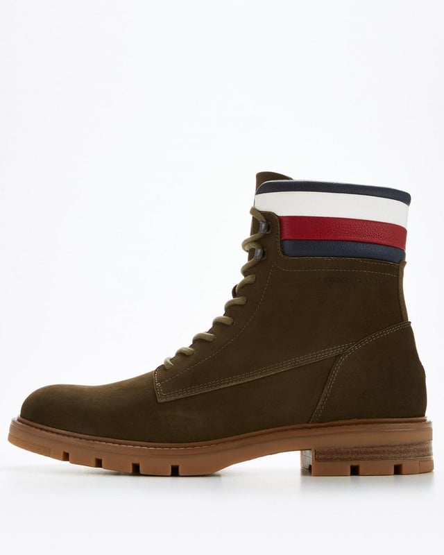 Tommy Hilfiger Corporate Hilfiger Mens Nubuck Boots

LEATHER (FWA) (100%)
FM0FM04801