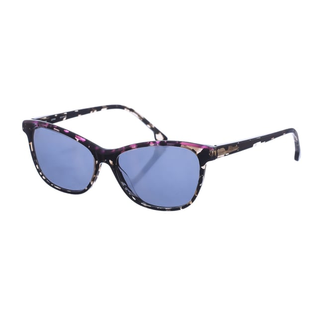 Leona sunglasses.
 Zen sunglasses with acetate frame.
 Cat eye shape.
 Acetate temples.
 100% UV Protection.
 Includes a neutral fabric cover.
 Measures: Lens height: 47 mm
 Lens width: 53 mm.
 Bridge: 15 mm.
 Temples: 146 mm.
 Composition: Acetate
 Care:
Cleaning and maintenance:
 -Clean the glasses with soap and water (neutral).
 - Do not use dirty or abrasive cloths, which may alter the characteristics of the filters.
 - Use only original accessories and spare parts.