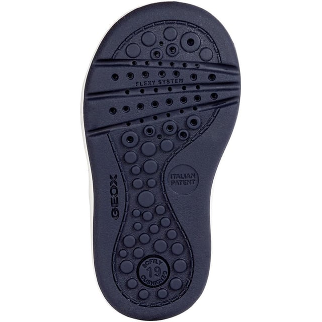 There is a perfect shoe for every child. We have them all.Thanks to Geox's high level of specialisation, GEOX knows how to ensure the correct development and wellbeing for young feet during every phase of growth.
- Exclusive patent- 360 Degree breathability
- Resistant outsole