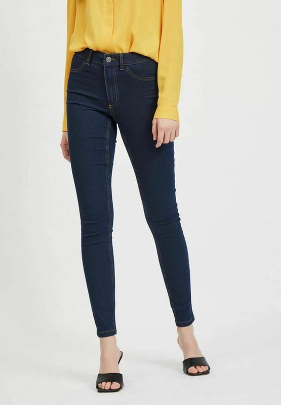 From this trending brand VILA, these jeans are the perfect pair of skinny jeans.  With just the right amount of stretch made from a cotton blend fabric for breathability and comfort.  Finished with classic 4 jeans pockets and belt loops
Fit: Extra-Slim, Sizing: As expected (we have resized to UK sizing)