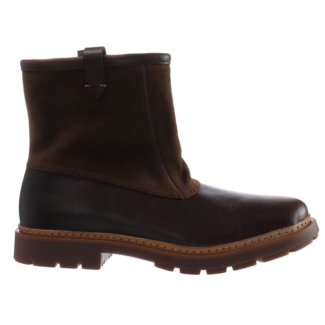 Clarks trace top boots sales
