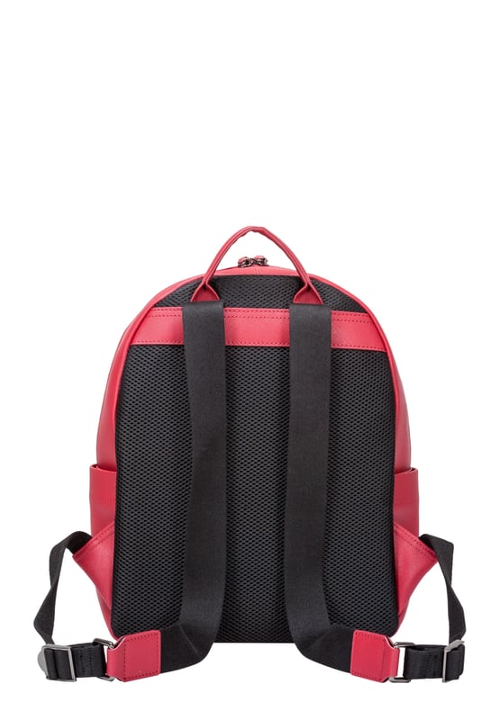 Pack in more style with the Delacy Backpack. Our luxury Saffiano leather has a subtle textured finish, which is complimented with the minimal design for a fashion forward style. Perfect for looking smart on your travels, whether it be for work or play the functional bag comes with an external zip pocket for easy access, two side slip pockets and a zip round opening to reveal inner slip and zip pockets for more storage. Features: , Genuine leather, Smith and Canova bling debossed logo, Zip round opening, Leather grab handle, Front zip round pocket, Smith and Canova branded lining, Internal slip and zip pockets
