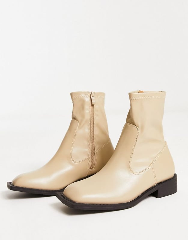 Raid wide fit boots best sale