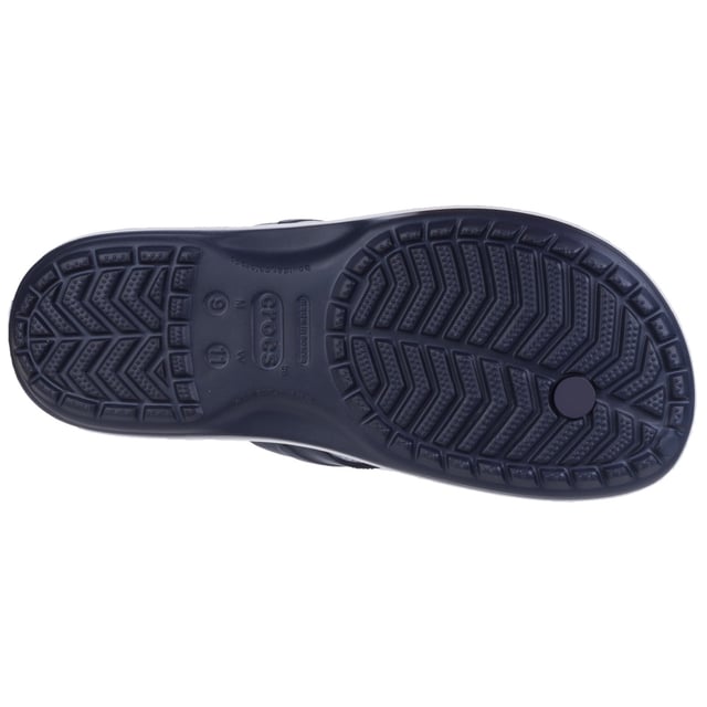 Sporty and lightweight, the Crocs Crocband Flip is a colourful flip that pairs perfectly with shorts, slacks or swimwear. Constructed of easy to clean Croslite material construction, it's ready for beach, garden... or anywhere!