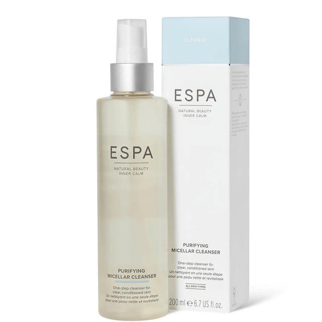 A gentle, non-rinse cleanser that swiftly removes make-up and daily impurities to purify, tone and condition the skin. Hyaluronic Acid hydrates and Witch Hazel gently tones, while Rose Water soothes for refreshed, replenished and beautifully balanced feeling skin.