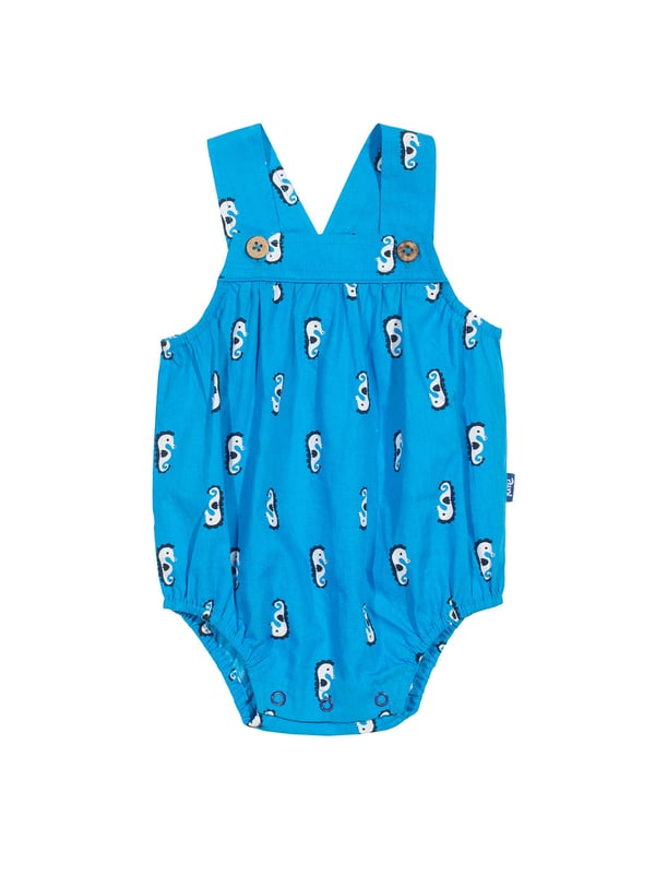 In our comfortable and cute bubble style, this seahorse bubble romper is perfect for your little one that loves to crawl around and kick about. Made in our beautiful organic cotton poplin, this stylish outfit will look gorgeous on your little one this season.