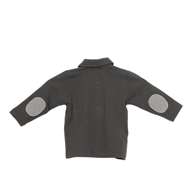 Long sleeved polo.
 Lapel collar.
 Half-height button closure on the front.
 Patch with the brand name on the front.
 Contrast elbow pad detail.
 Seams seen in tone.
 Composition: 100% cotton
 Care:
- Wash maximum at 30ºC.
 - Iron at medium temperature, max. 110ºC.
 - It is not allowed to use a dryer.
 - Do not use bleach.
 - Does not support dry cleaning.
