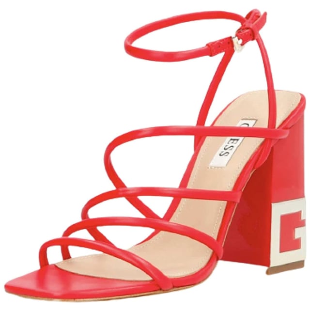 Guess FL6TCYLEA03-RED-36 Als je het ideale merk zou willen creëren, zou je wellicht de legendarische Hollywood glamour willen combineren met een vleugje natuurlijke Franse elegantie. Dit is nu net wat de Marciano broers, iets meer dan 40 jaar geleden, hebben gedaan toen ze Guess oprichtten. Sindsdien is de groep uitgegroeid van een pionier op vlak van denim tot een wereldwijde lifestyle.