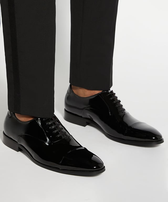 Dune Mens Secrecy - Lace-Up Oxford Shoes Formal settings call for our Secrecy pair, designed in soft, matte leather. This sophisticated style has a slim silhouette and laces up to fasten. Ideal for the office or special events.