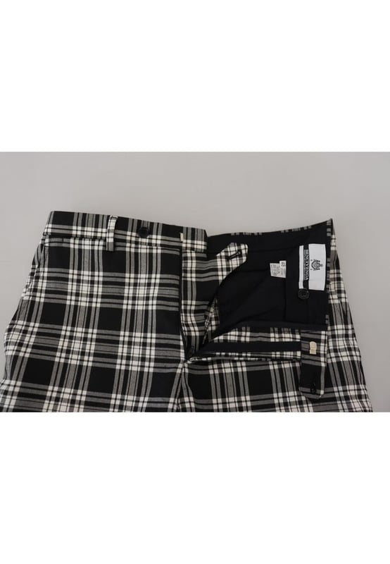 100% Authentic BENCIVENGA Black Cotton Pants
  From the exclusive MainLine BENCIVENGA collection
  Model: Pants
  Colour: Black
  Material: Pure Cotton
  Logo Details
  Made in Italy