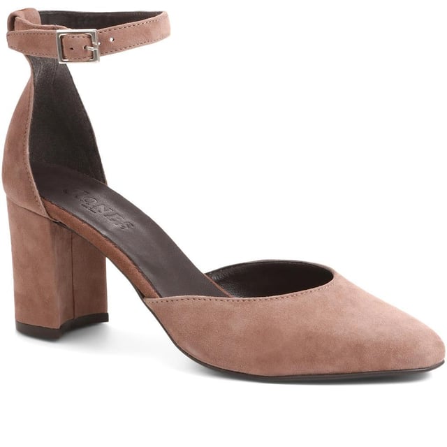 Sculpted in buttery suede with a pointed closed toe, the Cloria courts are your work to weekend footwear staple. Fastening securely around your ankle, they feature a practical (aka comfortable) block heel.