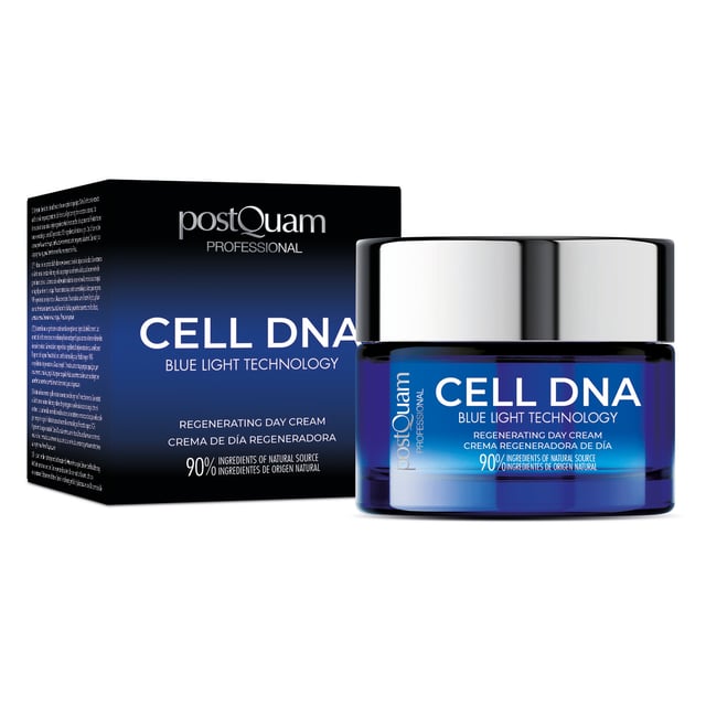 La crema de día Cell Pro Light Blue hidrata la piel en profundidad y disminuye la percepción de los signos de la edad. Con extractos de Smithsonita y de raíz de Ginseng Indio que protegen la piel frente a la luz azul proveniente de pantallas electrónicas. Su formulación incluye ácido hialurónico que retiene las moléculas de agua en la piel para rellenar las arrugas.

Producto testado bajo control dermatológico. Producto vegano. 90% Ingredientes de origen natural.

DETALLES DEL PRODUCTO
Modo de empleo
Por la mañana, con el rostro limpio, aplicar con movimientos circulares hasta su total absorción. Realizar pequeños toquecitos con los dedos, prestando especial atención en las arrugas y líneas de expresión.