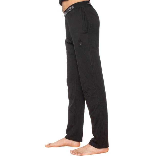 These Regular fit EZLP585 Lounge pants feature 2 side pockets with elasticated waist for comfort, cotton blend for superior comfort, minimal design for classy look.