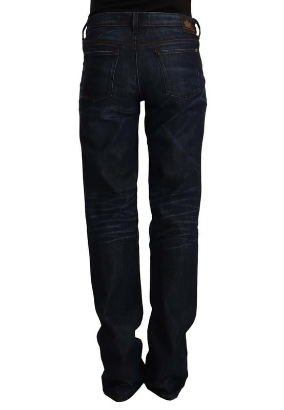 Marca: ERMANNO SCERVINO  
Material: 70% Algodón 30% Elastano  
Color: Azul oscuro lavado  
Estilo: Corte recto  
Cierre: Cremallera  
Cintura: Cintura media  
Detalles del logo