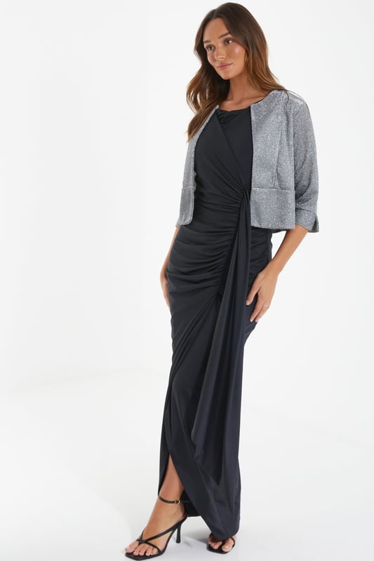- Plain design  - High neckline  - Cropped style  - 3/4 sleeve  - Model height: 5' 9"  - Model wears UK 18 / US 14 / EUR 46