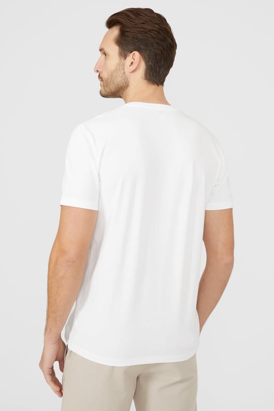 Cotton Crew Neck T-shirt. Consciously made from super-soft fabrics, look to this must-have crew T-shirt for men. Boasting short-cut sleeves, a comfortable neckline, and a tailored cut finish.