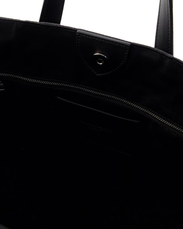 Top handles : 25 cm. Worn two ways - two top handles. Material: nylon. Lining: nylon. Colour : Noir - Black. Nylon. Closure: open top. Interior: one flat pocket.