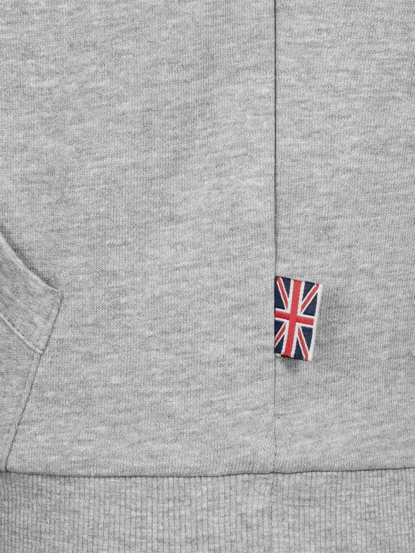 Dieser Hoodie für Männer von LONSDALE ist sehr bequem und sitzt perfekt. Die Kapuze kann mit einem Kordelzug verstellt werden. Die Kängurutasche bietet Platz für all Ihre Habseligkeiten. Die gerippten Bündchen sorgen für zusätzlichen Halt und Komfort.