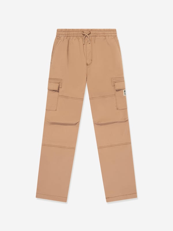 Introducing the Boys Lifestyle Woven Cargo Joggers in Brown by Converse. A chic wardrobe addition for your young man this SS2024. The key attributes include:‚ Urbane Design: Featuring a trendy cargo silhouette, these joggers offer a perfect blend of fashion &amp; function. ‚ High-End Quality: Made with premium, soft, and resilient material for optimum comfort and lasting wear.‚ Superior Detailing: With a distinctive Converse brand imprint, these joggers reflect a sophisticated yet playful style.‚ Versatility &amp; Comfort: Perfect for all-day activity, whether it's for casual outings or playful adventures.Elevate your boy's fashion game with these high-end Converse Lifestyle Woven Cargo Joggers in Brown. Order now for the era-defined style!