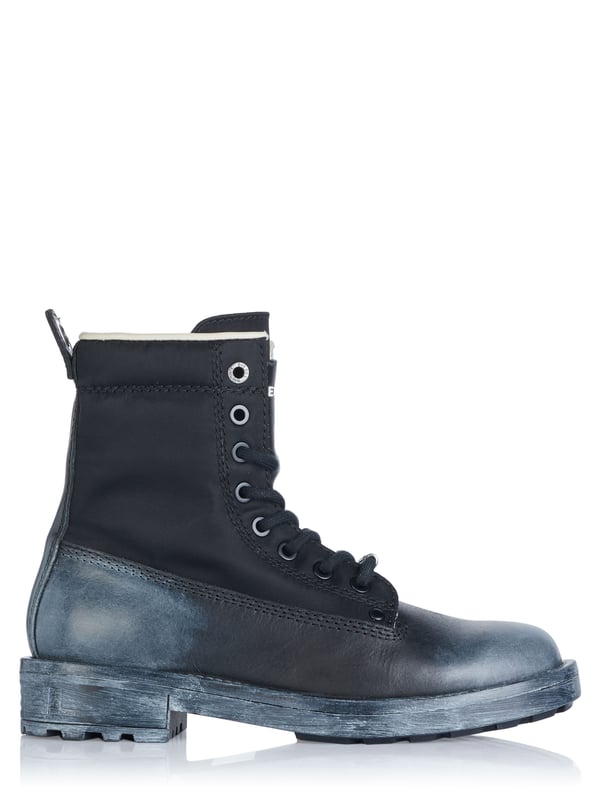 Diesel-Stiefel