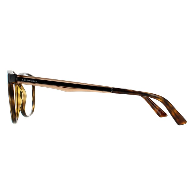 Giorgio Armani bril AR7187 5026 Havana Men zijn een slank modern ontwerp met gevleugelde tempels en het Giorgio Armani -logo naar de tempels.