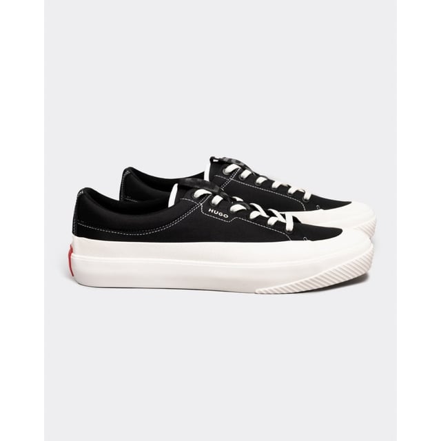 Modern trainers with a low profile and cotton lining by HUGO. Featuring a full vulcanized sole and a rubber bumper, these lace-up trainers are trimmed with a HUGO logo patch in signature red at the rear heel. The side panel and tongue carry further branding.
LacesFully linedPackaging: Box
Upper material: 100% Polyester, 100% Cotton, Sole: 100% Rubber, Innersole: 100% Cotton
 
50474925
