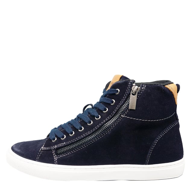 Level up your everyday trainer collection with the Ilford High Top Trainers, featuring soft suede leather uppers and a classic lace up design. Complete with a zip fastening for a trend-led feel and easy to wear style.