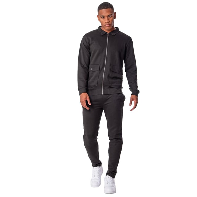 Our Men's Full Set Plain Tracksuit is your one-stop shop for style and comfort. This combination contains a full-zip sweatshirt and matching jogging joggers, which are suitable for a variety of activities such as casual outings, sports, or simply resting.

The full-zip sweatshirt is not only easy to put on, but it also provides you with a timeless and traditional look that is appropriate for a variety of circumstances.
