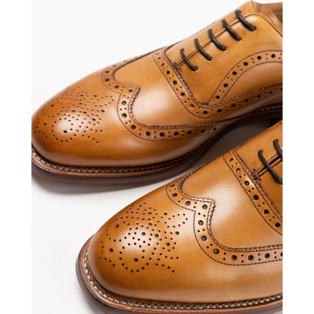 A Debonair Style And Timeless Design, The Tan Oliver Sweeney's Aldeburgh Lace-up Brogue Shoe Is A Must-have For The Modern Gentleman. Featuring A Luxurious Leather Upper With A High Quality Leather Sole, The Designer's Signature Branding And Fine Detailing, These Shoes Are Effortlessly Stylish.