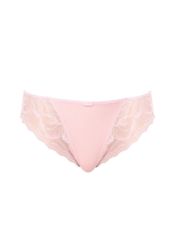 French designed lace is paired with gorgeous super soft fabric to create a charming and chic lingerie collection. Fantasie Zoe is the perfection addition to your lingerie drawer! The mid-rise thong includes a gorgeous fine pinstripe design on the front and back panel with delicate lace detailing on the side seams and waistband at the back for a captivating and stylish look. Complete with minimal rear coverage for all-day comfort. A perfect match for the Fantasie Zoe bra! Size Guide: XS (8), S (10), M (12), L (14), XL (16).